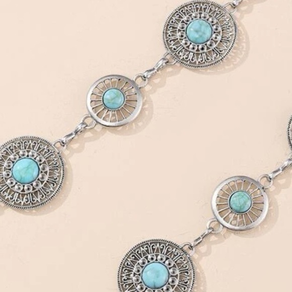 Boho Silver toned & faux turquoise chain concho Belt stunning statement piece - Picture 5 of 6
